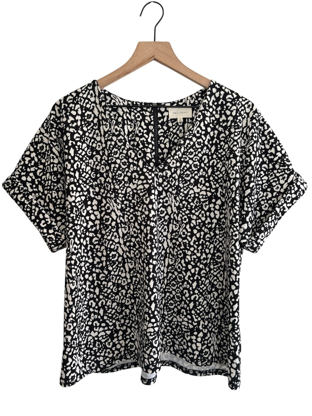 Melloday Animal Print Blouse Top XL Black White Roll Sleeve V-Neck Boxy Office